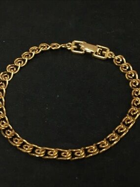 Givenchy Bismarck chain with double-row interlocking links Bracelet👝